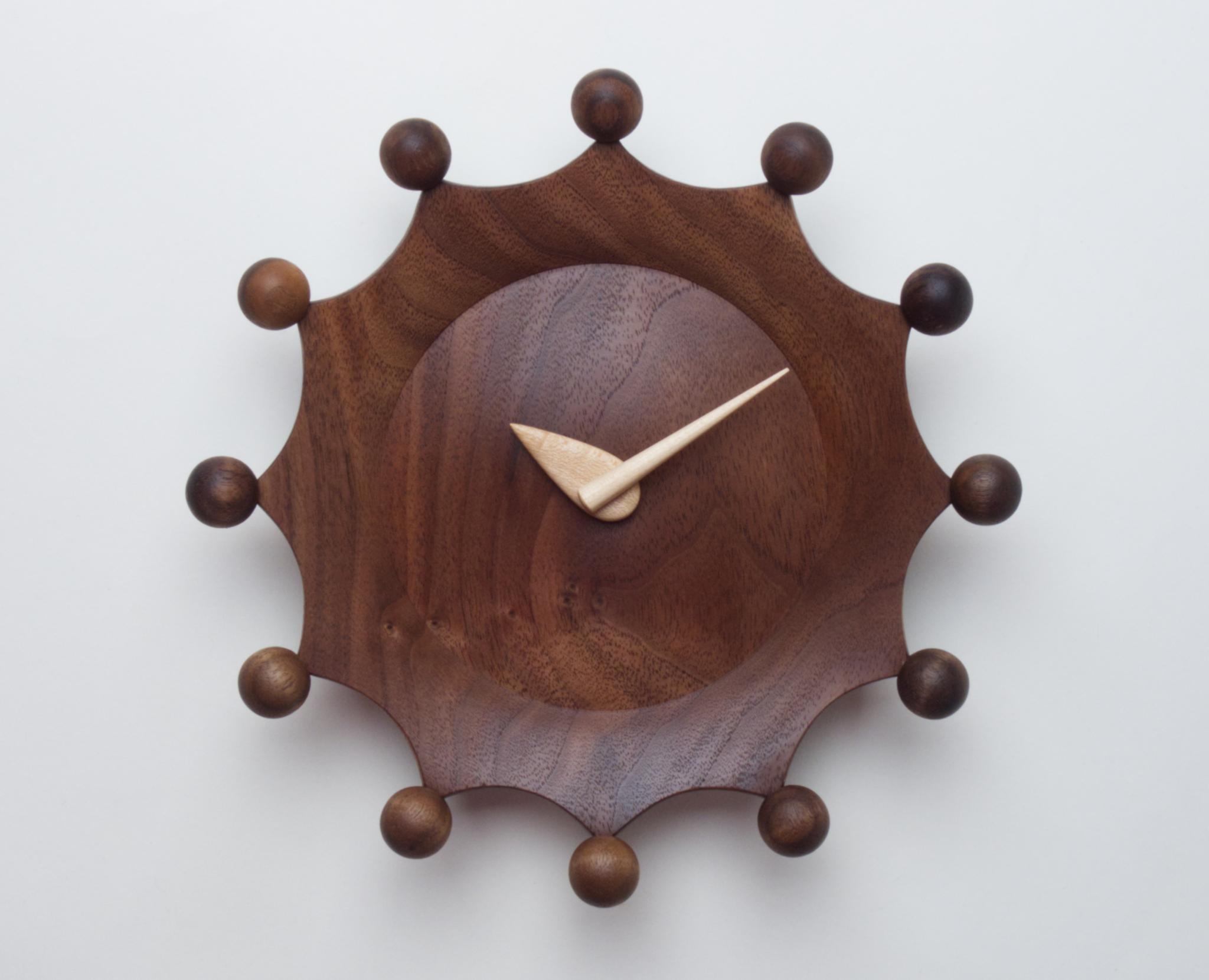 掛け時計　Milk Crown　ブラックウォルナット材1枚目の画像